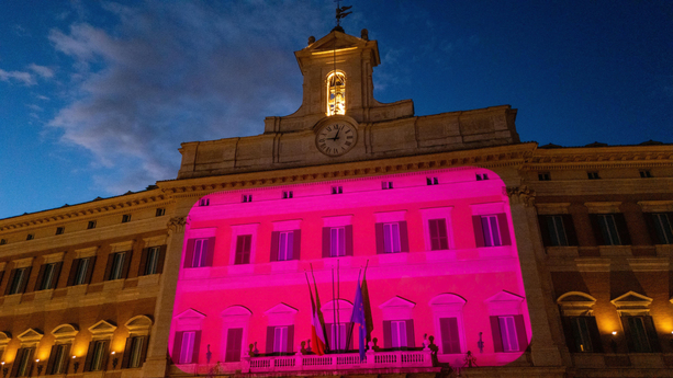 facciata fucsia